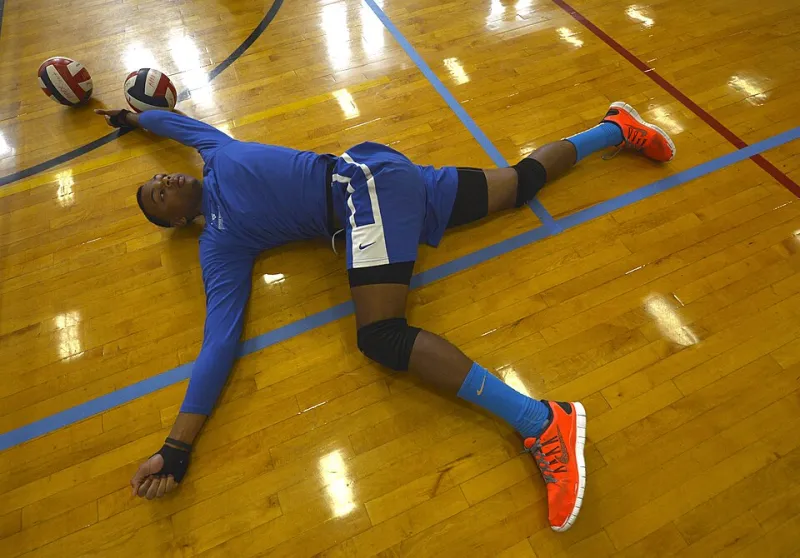 Sleep, Stretch, Repeat: How Smart Senior Athletes Are Winning the Recovery Game